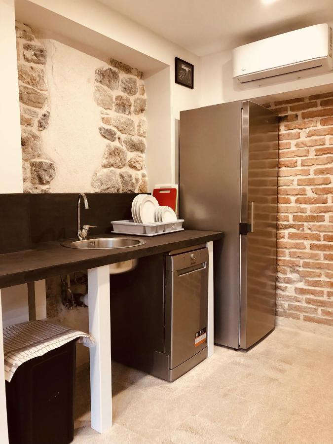 Guesthouse Giraffe Donja Lastva Exteriér fotografie