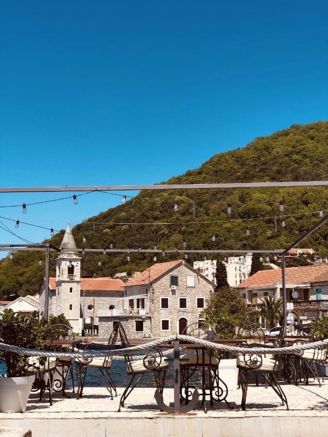Guesthouse Giraffe Donja Lastva Exteriér fotografie
